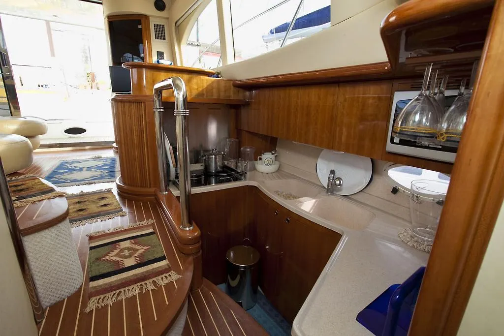 Azimut 46 Hotell Palermo 0*,  Italien